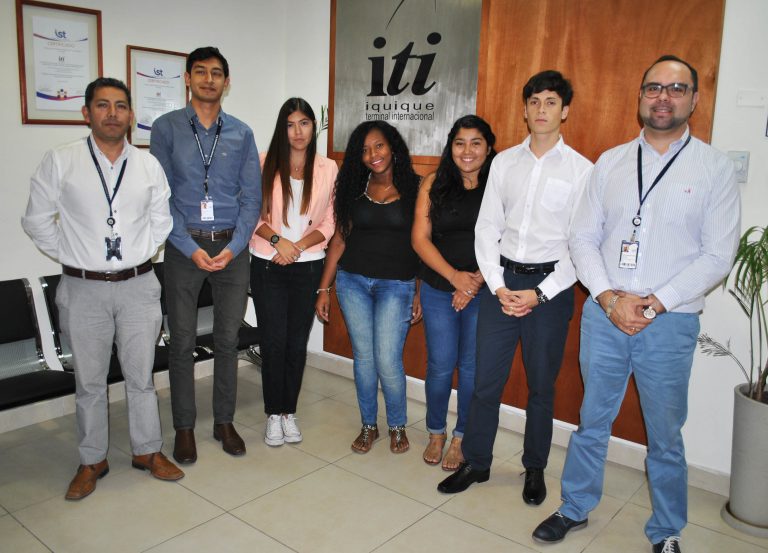 Estudiantes hacen sus prácticas profesionales en ITI