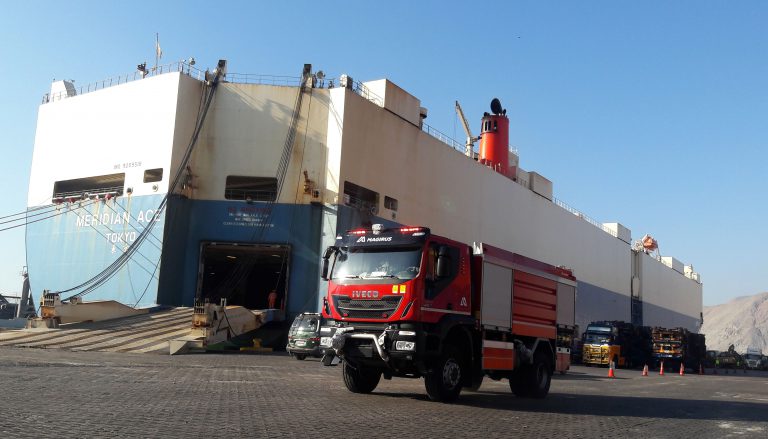 ITI recepciona 9 modernos camiones cisternas para Bomberos